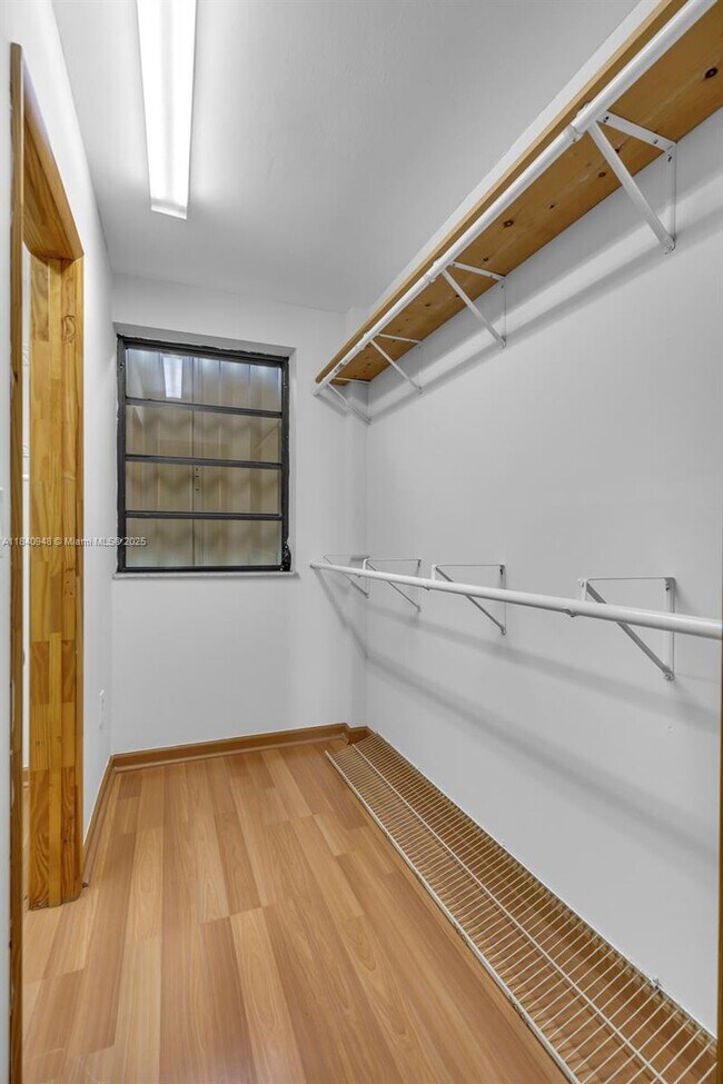Building Photo - 12845 SW 49th Terrace