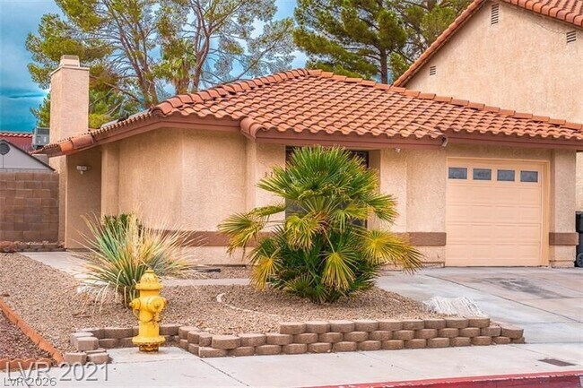 Building Photo - 375 Tierra St