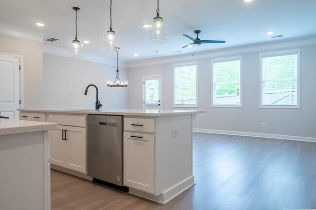 Building Photo - 3361 Verdi Ln
