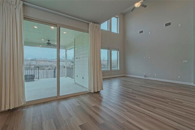 Building Photo - 324 Windom Way