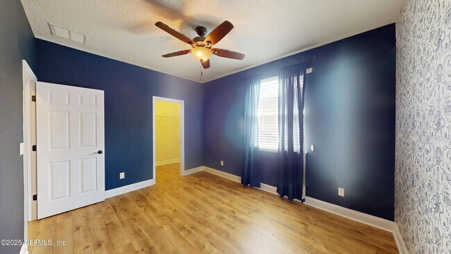 Building Photo - 415 Fever Hammock Dr