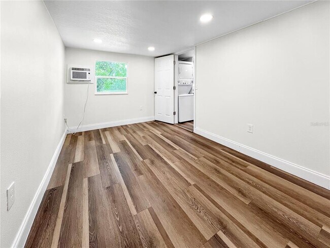 Building Photo - 2623 8th St