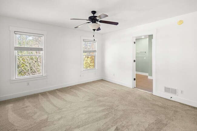 Building Photo - Modern Arts and Crafts Home