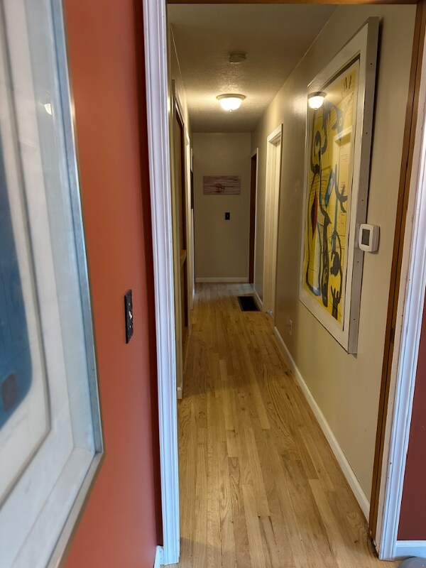 Building Photo - 11500 SW Fairfield St