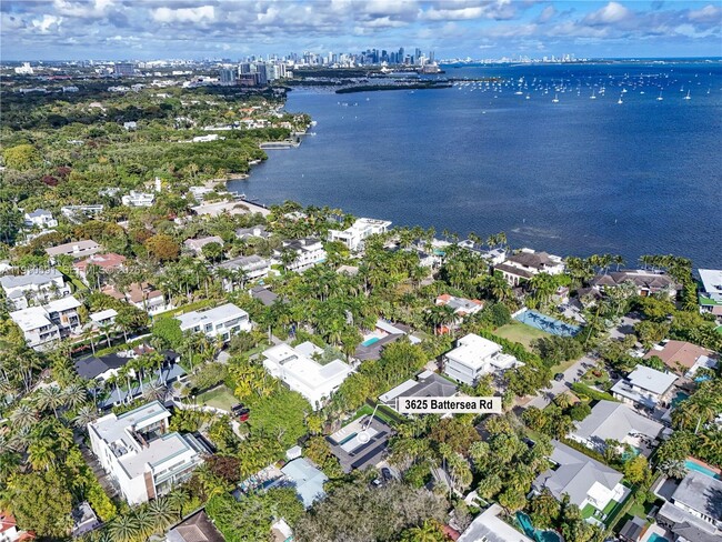 Building Photo - 3625 Battersea Rd