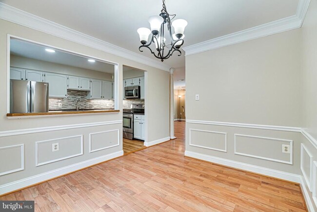 Building Photo - 5708 Heritage Crossing Ct