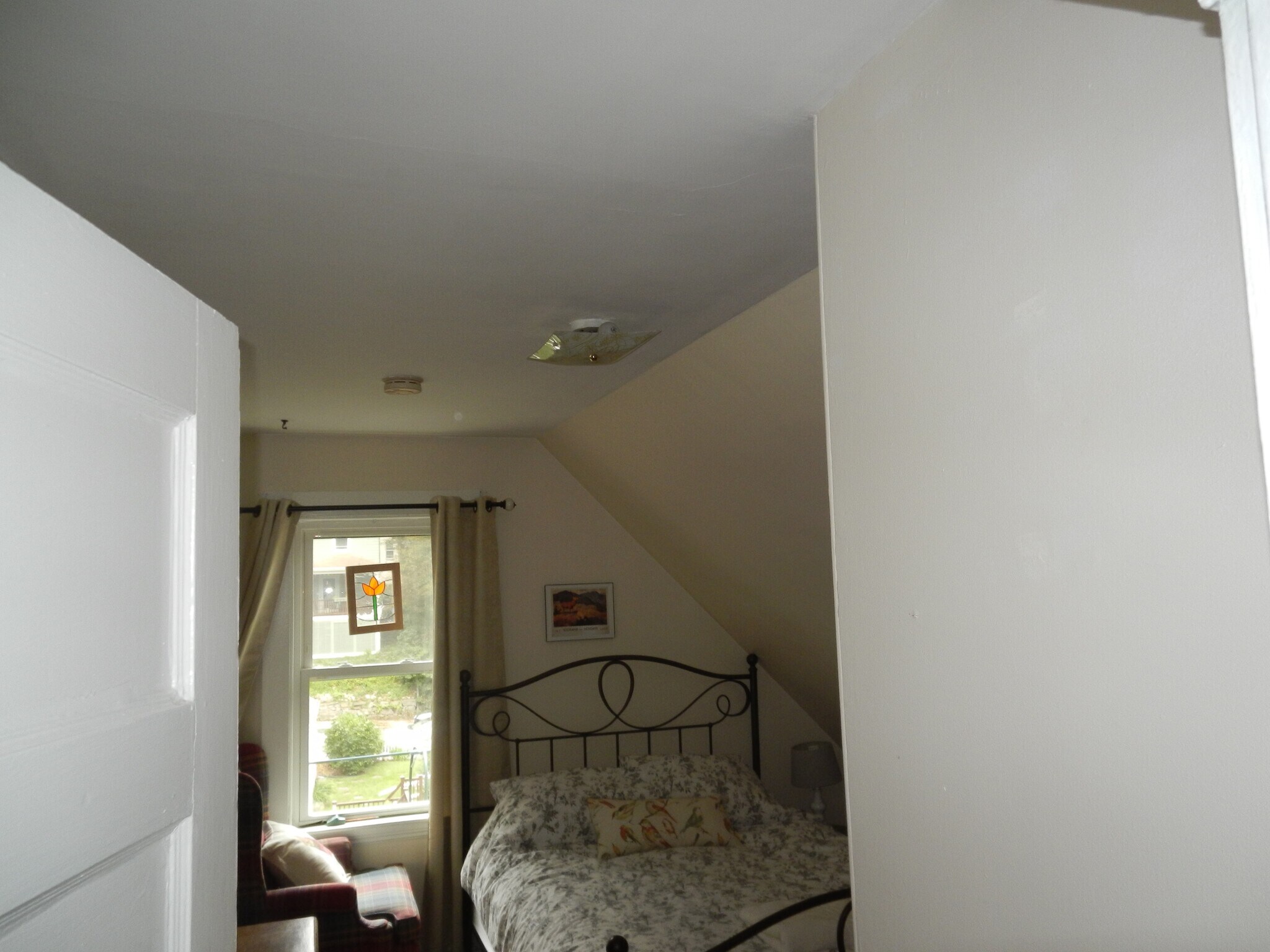 Bedroom 1 - 85 Tower St