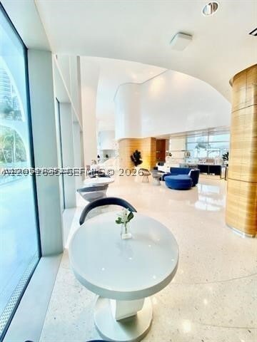 Building Photo - 16901 Collins Ave