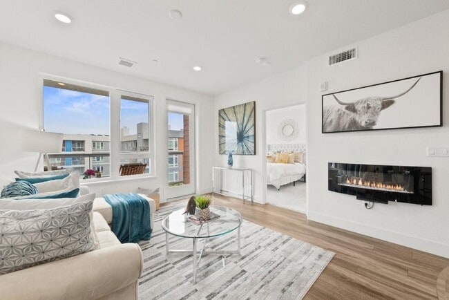 Building Photo - 5933 Sunstone Dr