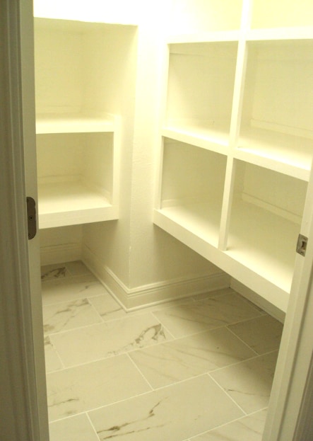 Building Photo - 2490 Harrison Ave