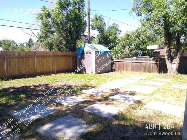 Building Photo - 315 Elmwood Dr