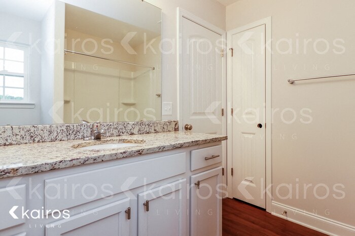 Building Photo - 229 Western Red Cedar Dr