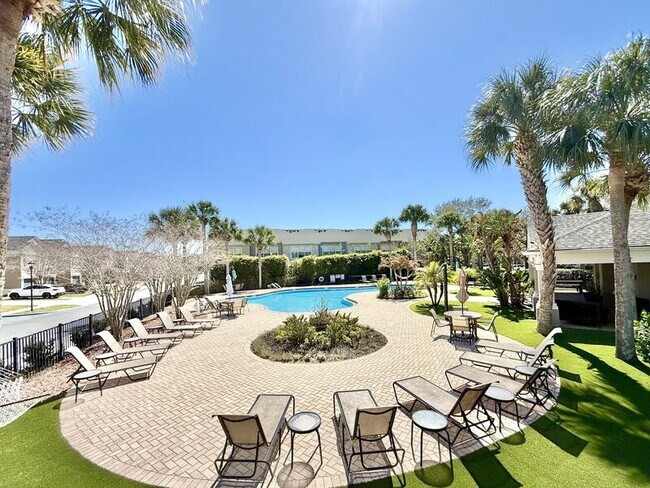 Building Photo - 10130 Westpark Preserve Blvd