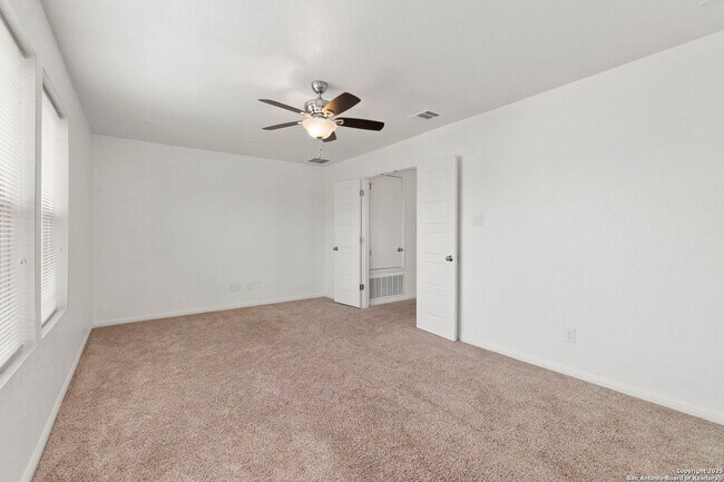 Building Photo - 4 Bedroom/2.5 Bathroom Tribute Ranch Subdi...