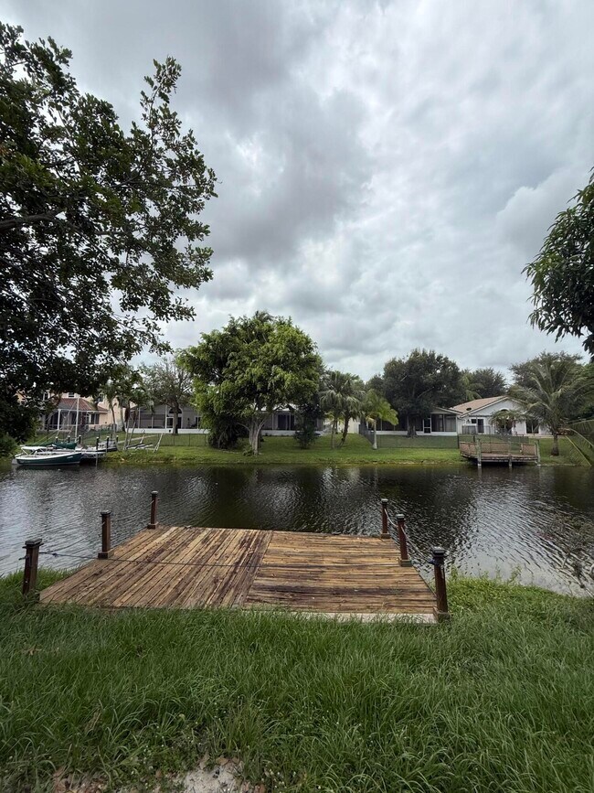 Building Photo - 12394 Westhampton Cir