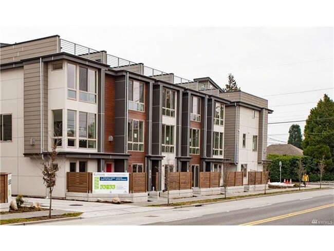 Primary Photo - 3Bd/2.5Ba Seattle Townhome