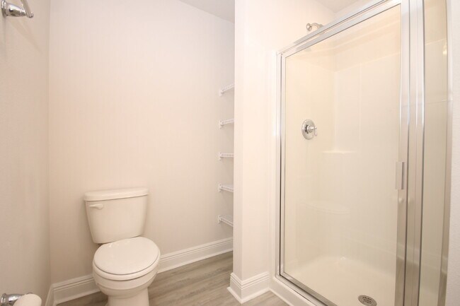 Building Photo - Pet-Friendly 3BR Townhome in Meadow Brook ...