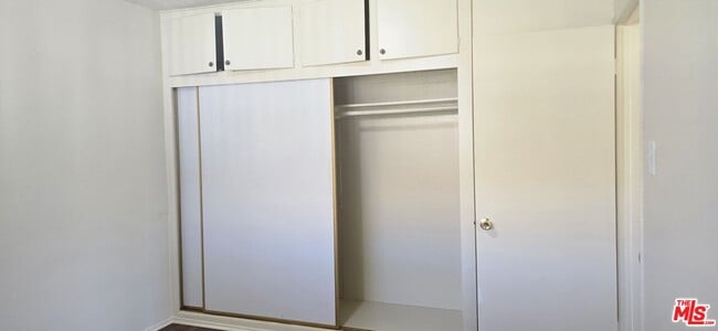 Building Photo - 2635 W Imperial Hwy