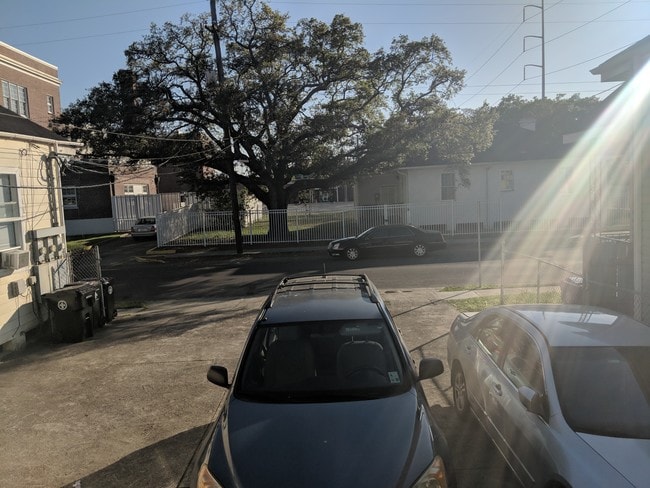 Building Photo - 2331 D'Abadie St