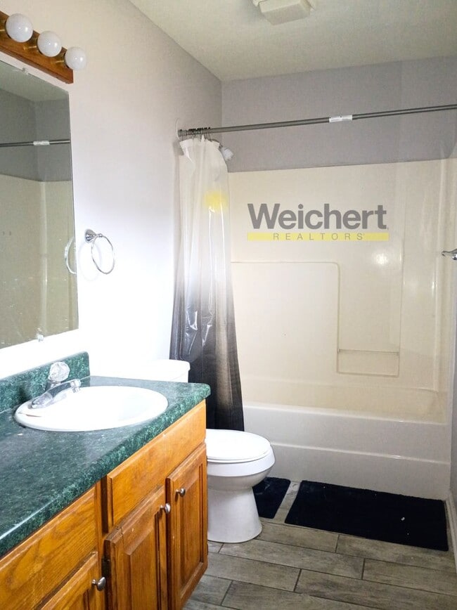 Building Photo - Spacious 3BR/2BA with Carport & Large Yard