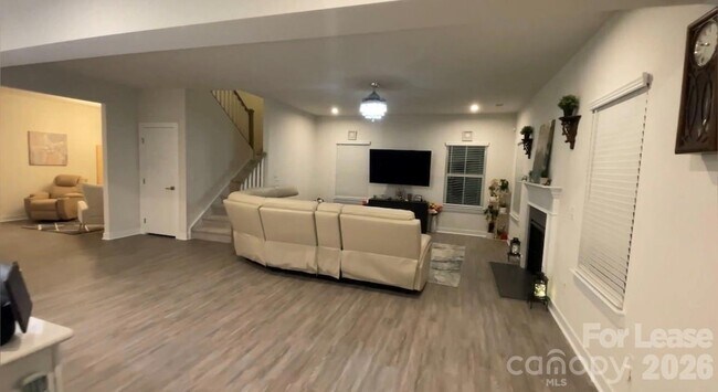 Building Photo - 10188 Harvest Gold Dr