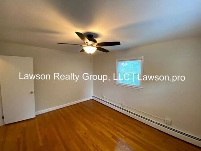 Building Photo - 1706 Glendon Rd