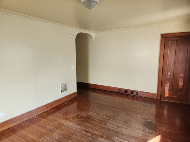 Building Photo - 108/110 Shelter Street