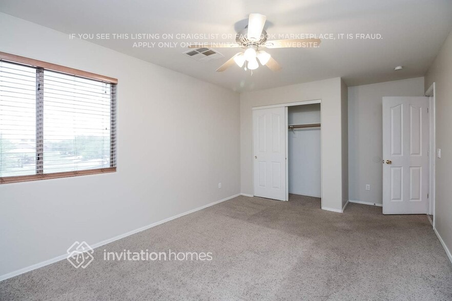 Building Photo - 8010 W Pima St