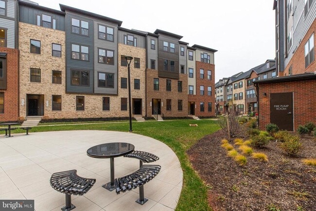 Building Photo - 4357 Black Tulip Wy