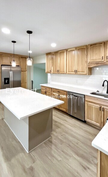 Building Photo - 11800 Dolly Pond Rd