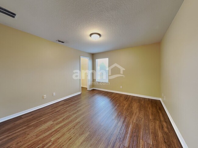 Building Photo - 15260 Perdido Dr