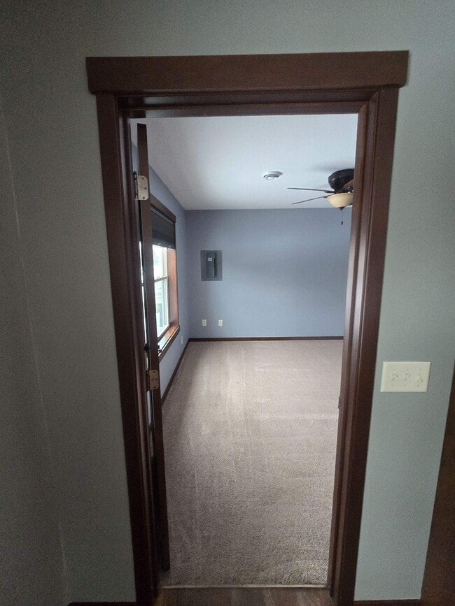 Building Photo - 1934 W 6th St