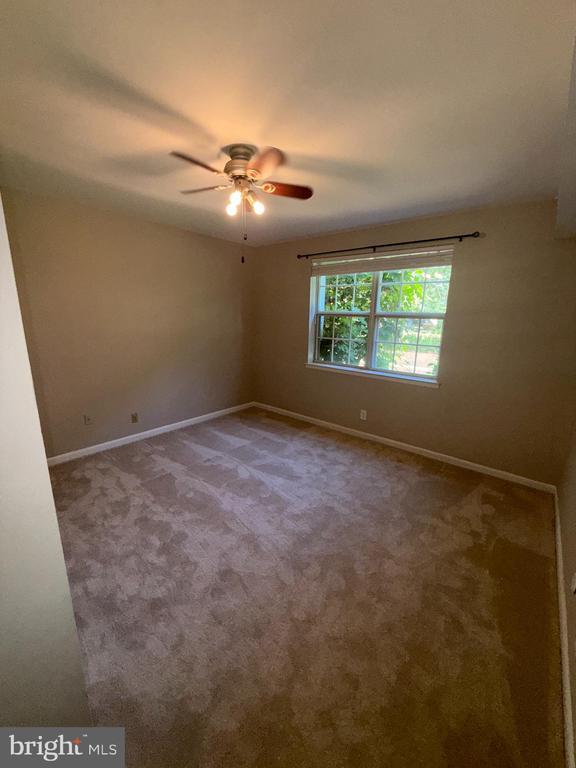 Building Photo - 2659 S Walter Reed Dr