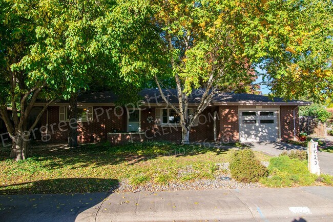 Building Photo - Gorgeous ranch style home in Loveland