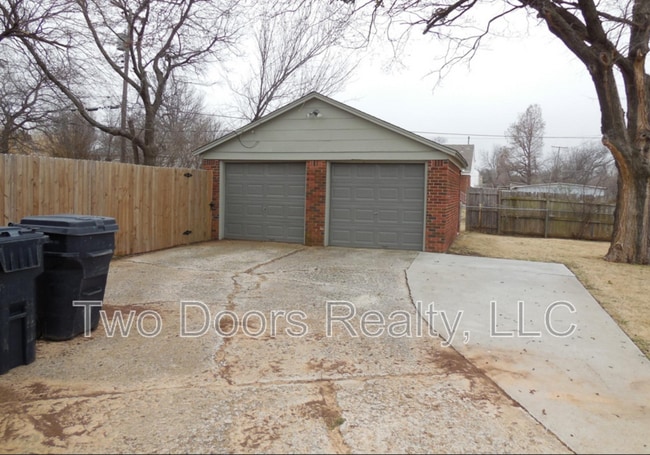 Building Photo - 2644 NW 34th St