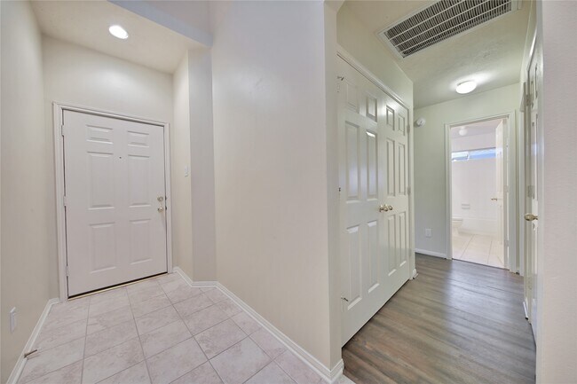 Building Photo - 17210 Red River Trail