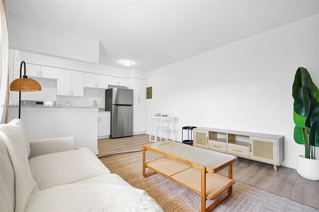 Building Photo - 13210 Memorial Hwy