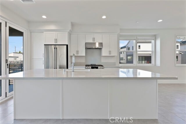 Building Photo - 19071 Main St