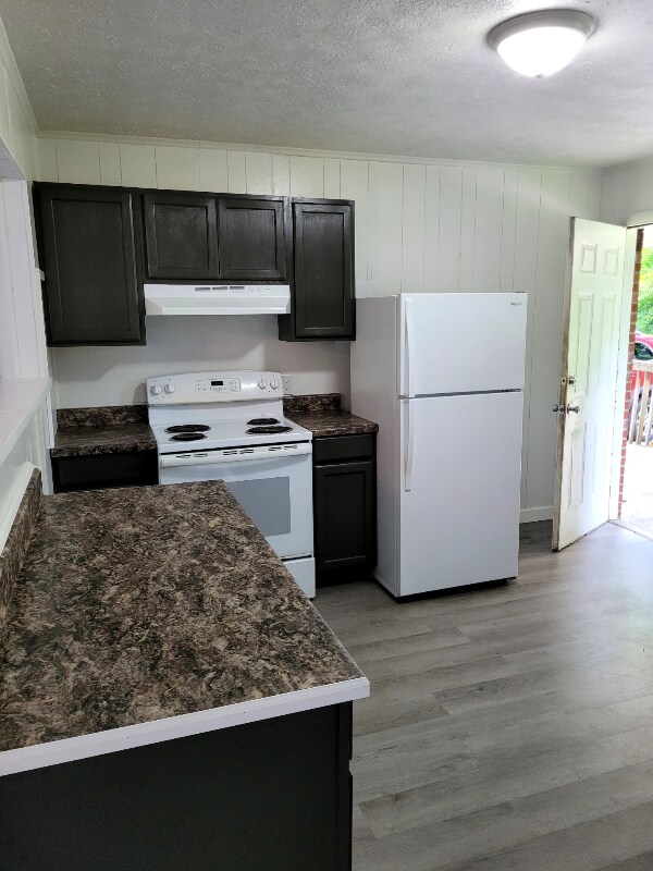 Building Photo - 218 Morning Dr