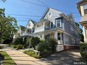 Building Photo - 253 Willow St