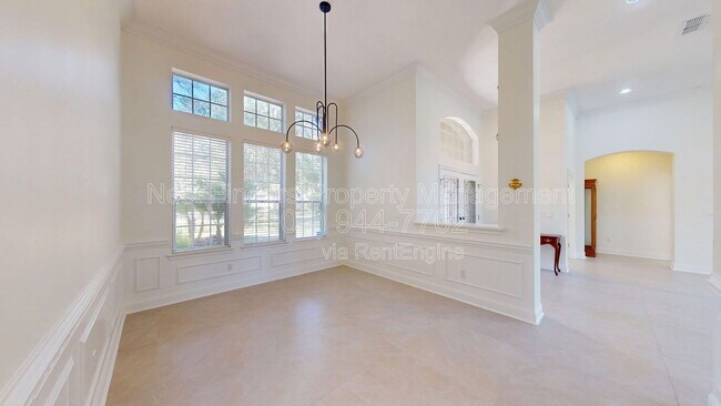 Building Photo - 10061 Vineyard Lake Rd E