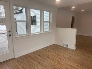 Building Photo - 19371 Shadyside St