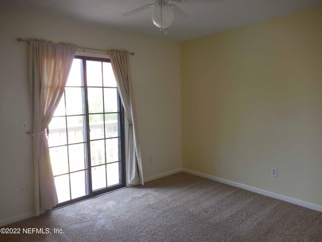 Building Photo - 2074 2nd St S