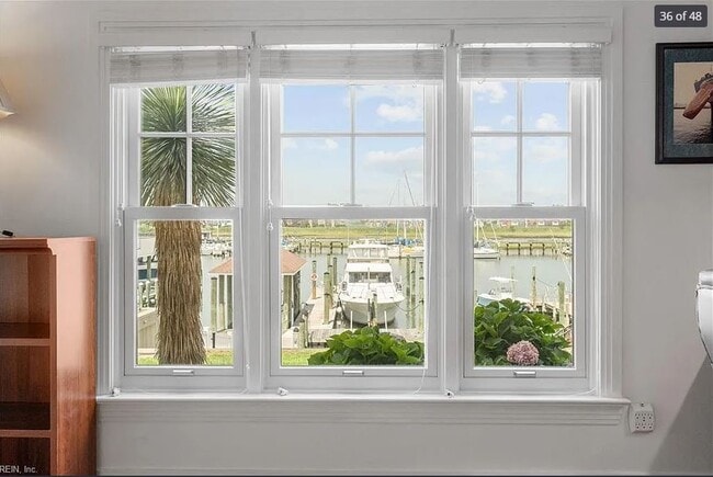 Building Photo - 31 Bay Front Pl