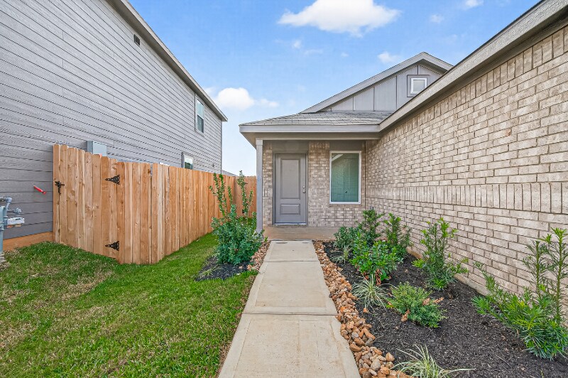 Building Photo - 14856 N Ascot Bnd Cir