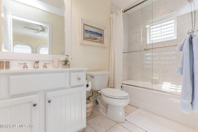 Building Photo - 120 Serenata Dr