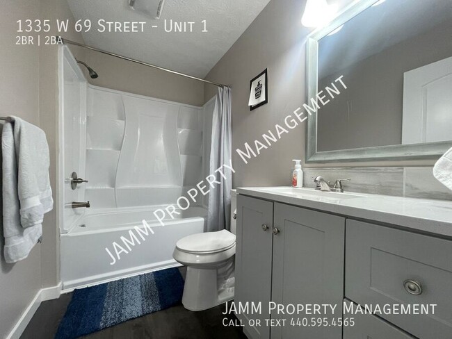 Building Photo - Modern 2 Bedroom, 2 Bathroom Apartment in ...