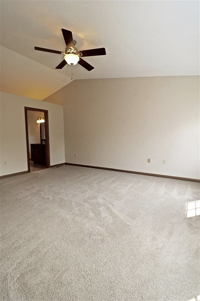 Building Photo - 632 Frogtown Rd