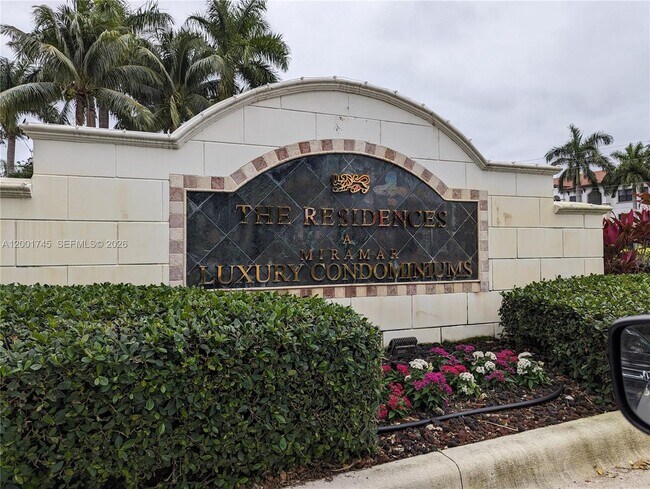 Building Photo - 2160 E Preserve Way