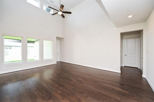 Building Photo - 21827 Erskine Peaks Pl